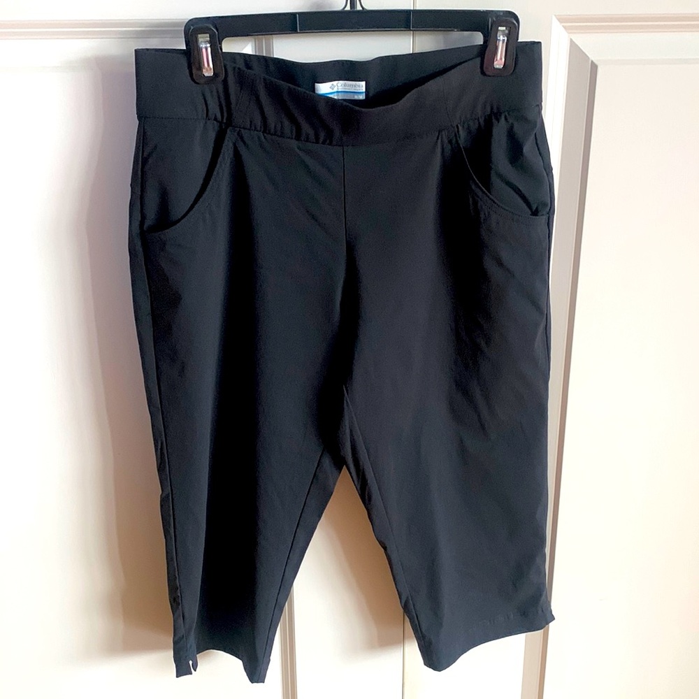 Black capris pants with Elastic Waist